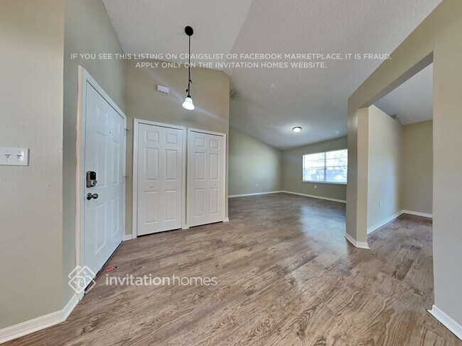 Foto del edificio - 4222 Shades Crest Ln