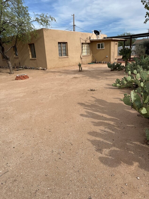 Photo - 2037 N Santa Rosa Ave (Tucson, AZ)