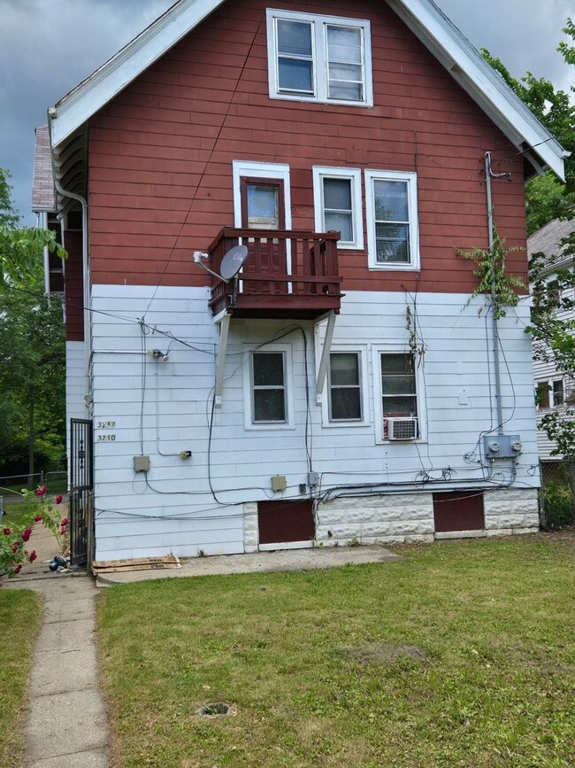 Building Photo - 3210 N 12th St
