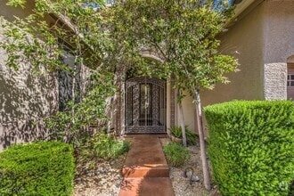 Building Photo - 1244 Vietti St