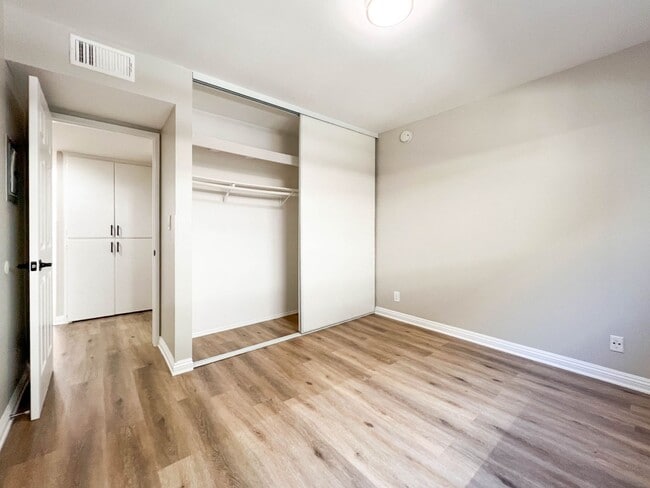 Foto del edificio - 320 W Lomita Ave