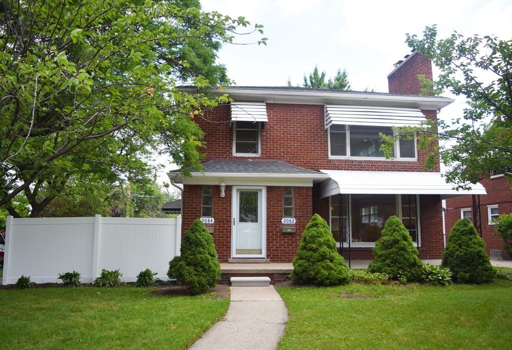 House Front - 2082 Vernier Rd