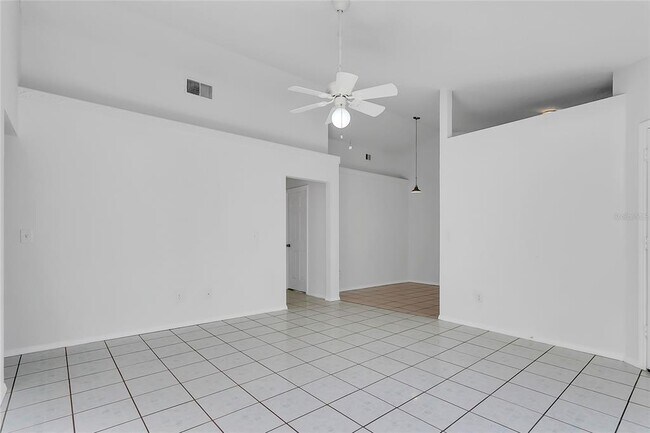 Building Photo - 569 Southern Charm Dr