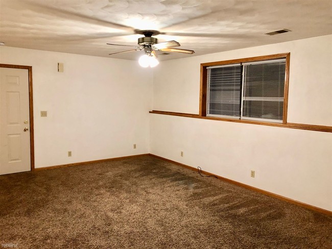 Building Photo - 2 br, 1 bath Apartment - 201 9th Ave Apt 2
