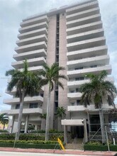 Building Photo - 9225 Collins Ave