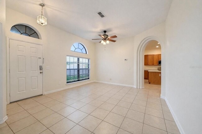 Building Photo - 540 Coventry Rd