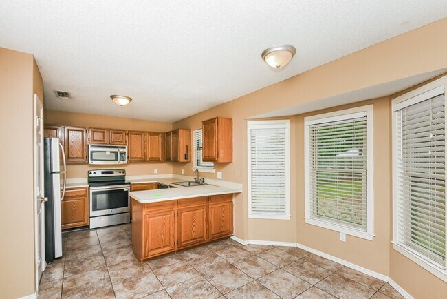 Foto del edificio - 829 Minuteman Dr