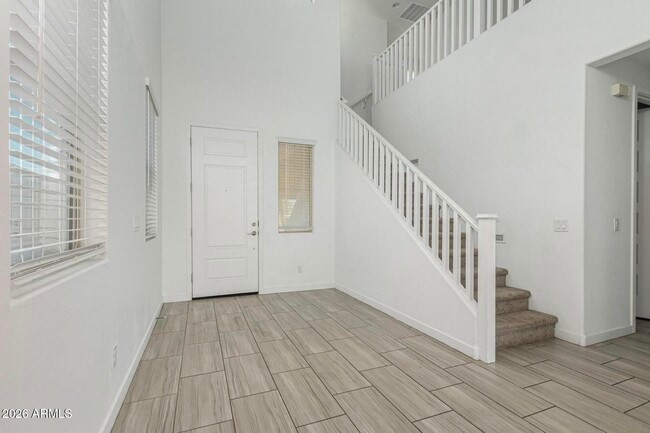 Building Photo - 9208 W Sells Dr