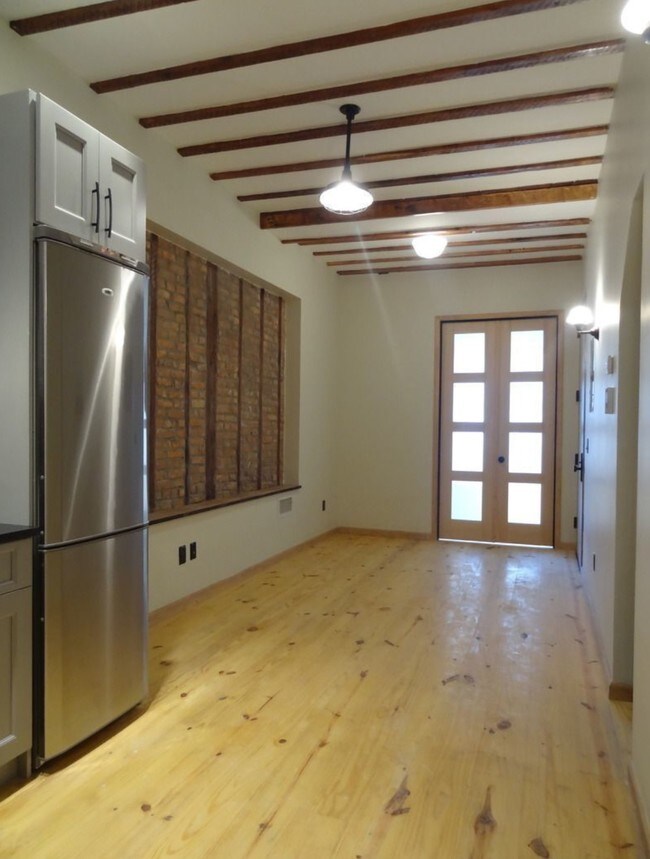 Plano de planta - 208 STARR ST