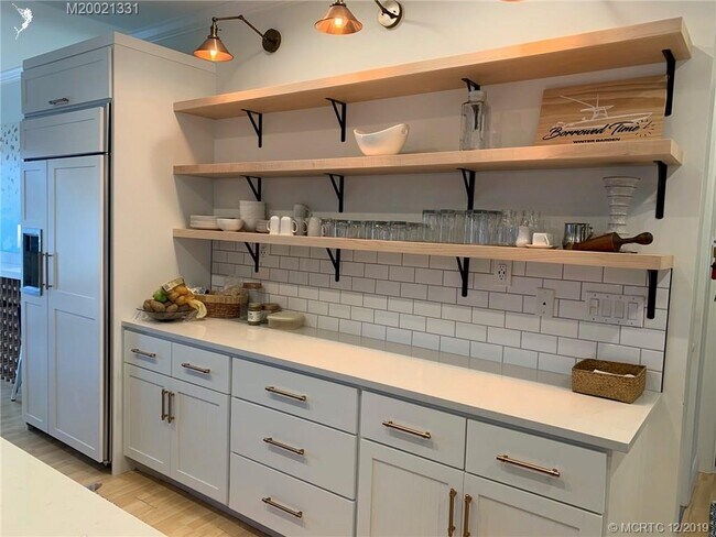 Foto del edificio - 5722 SE Nassau Terrace