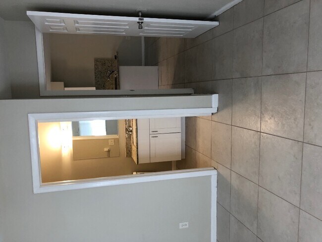 Foto del edificio - 214 SE 16th Pl