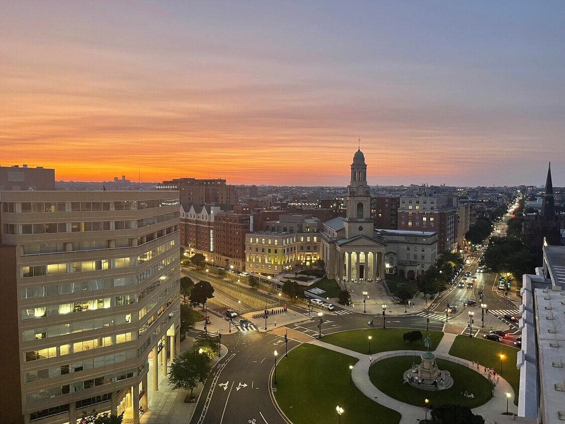 Fabulous View from this Move-in Ready 1BR ... - Fabulous View from this Move-in Ready 1BR ...