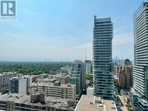 Building Photo - 195 Redpath Ave
