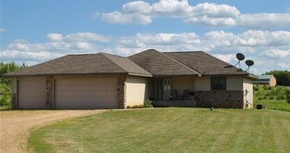 Building Photo - 653 Badlands Rd