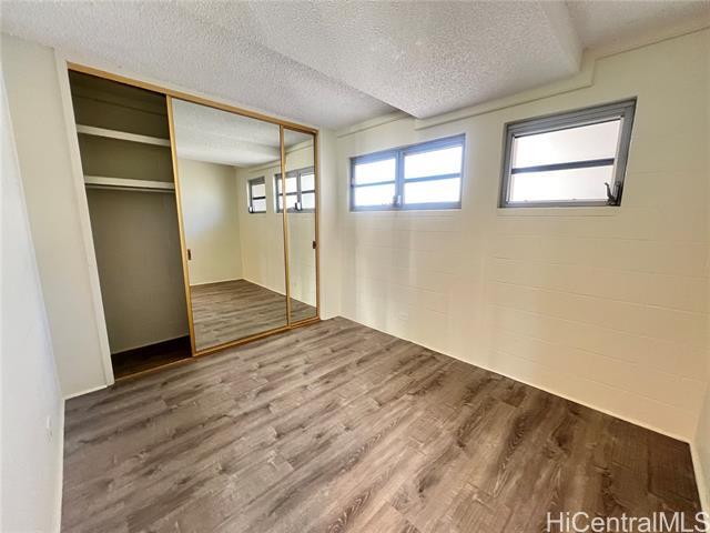 Building Photo - 1535 Punahou St