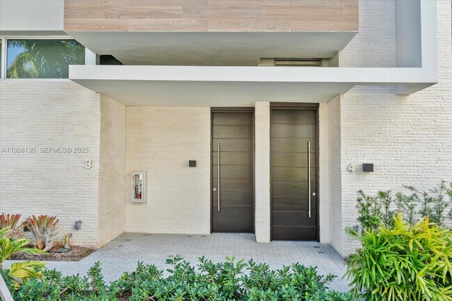 Foto del edificio - 3750 Yacht Club Dr