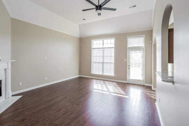 Foto del edificio - 1117 Averett Ln