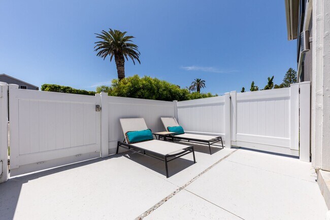 Foto del edificio - Del Mar Beach Living - Units Walking Dista...