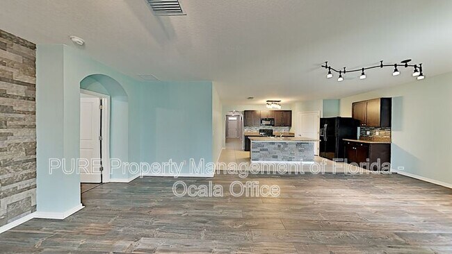 Foto del edificio - 4615 NE 27th St