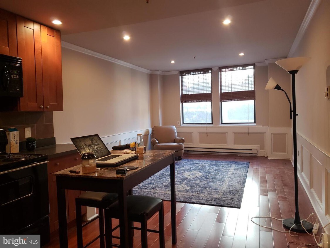 Foto principal - 1324 Locust St