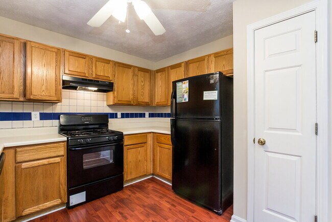 Building Photo - 3019 Sentinel Cir