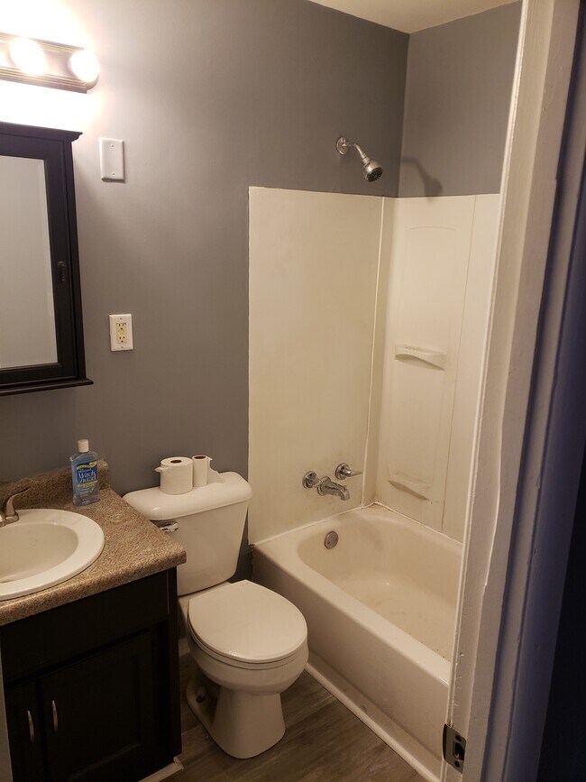 Foto del edificio - 8109 Penway St
