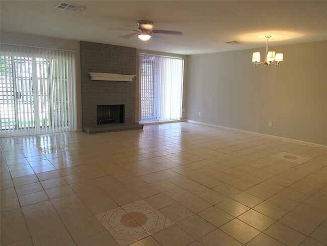Foto del edificio - 8414 Beechnut St