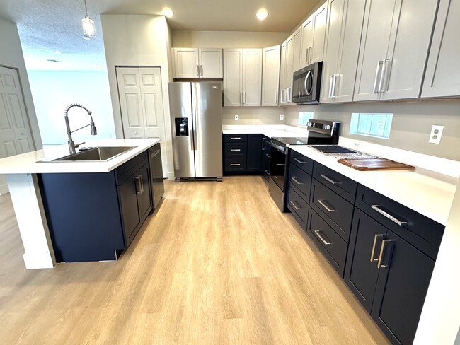 Building Photo - 3565 Danbury Ct