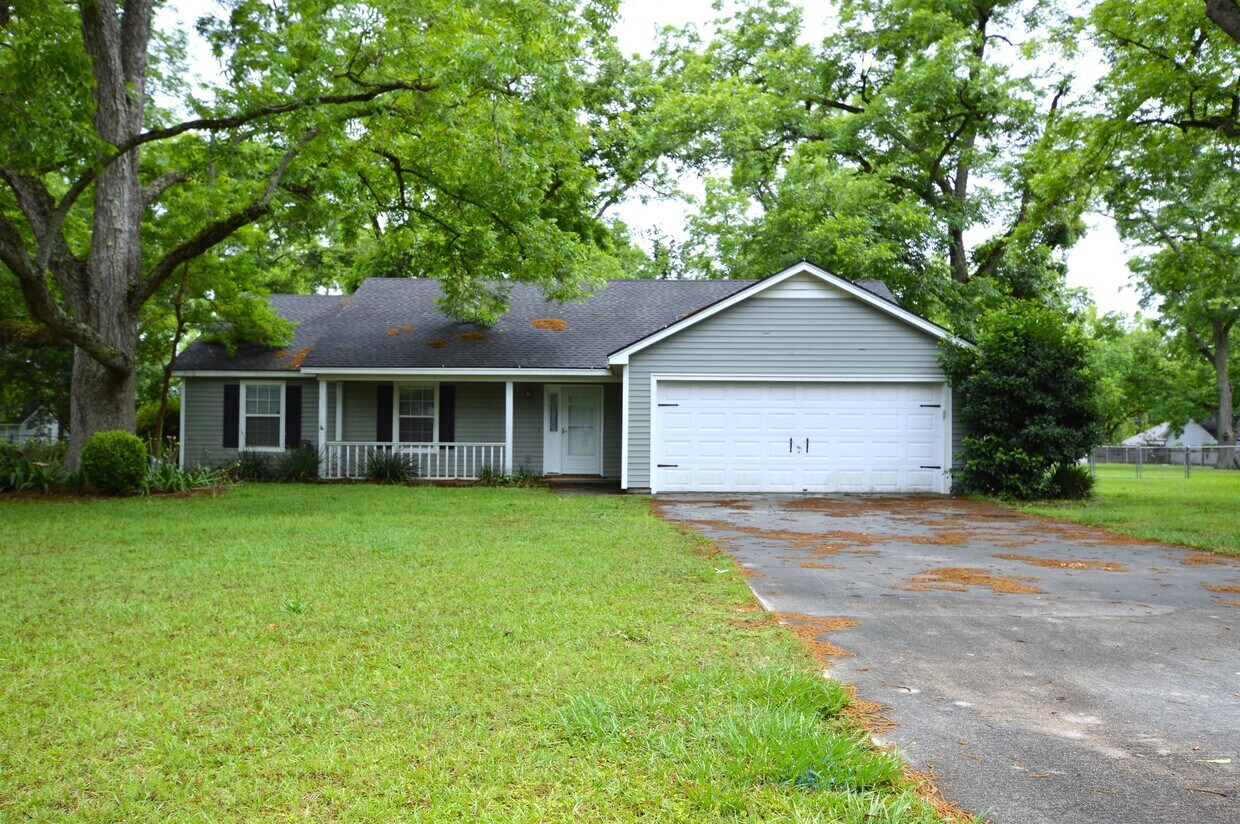 3849 Brookfield Dr, Valdosta, GA 31605 House Rental in Valdosta, GA