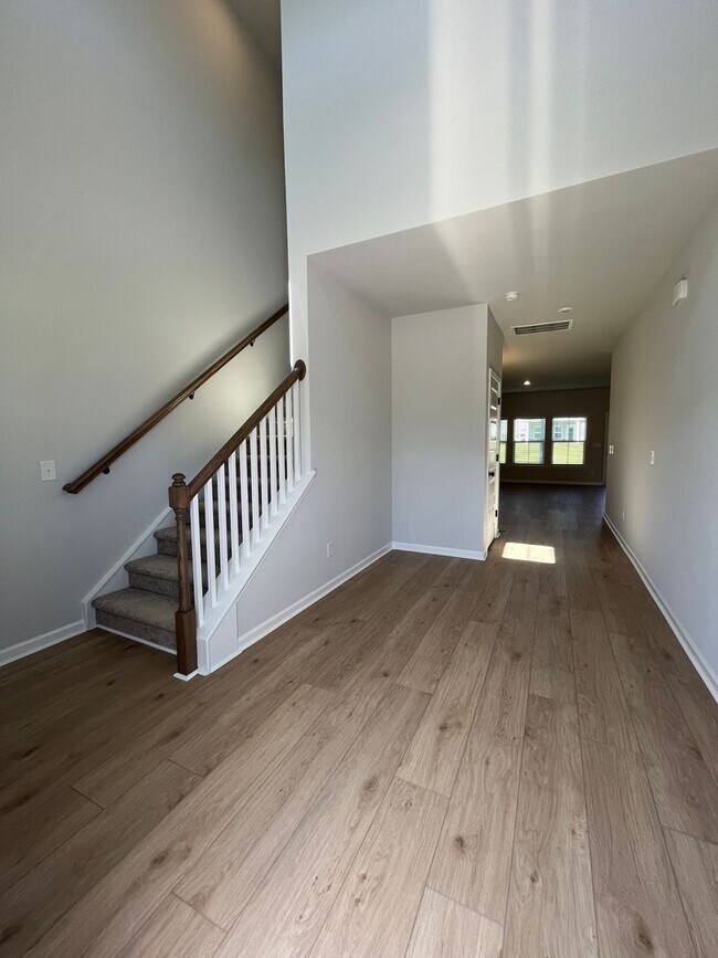 Foto del edificio - 1038 Adirondack Dr