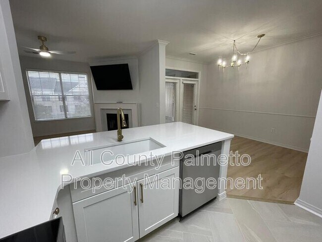 Foto del edificio - 130 River Landing Dr