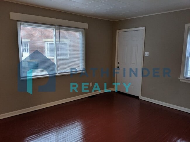 Building Photo - 408 Wallace Dr