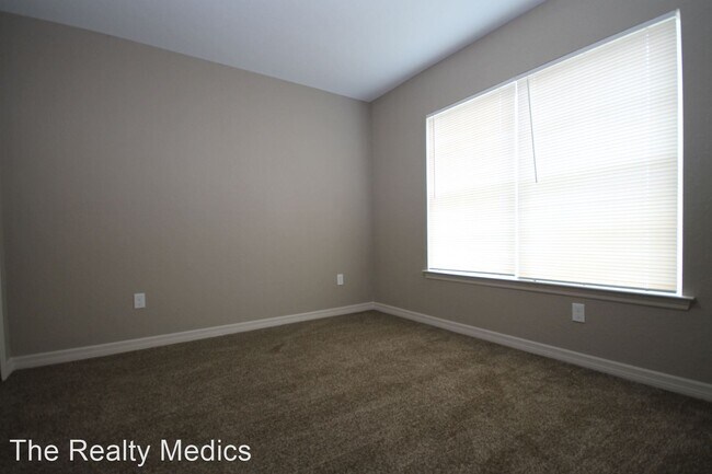 Building Photo - 4 br, 2 bath House - 16700 SW 29th Terrace Rd