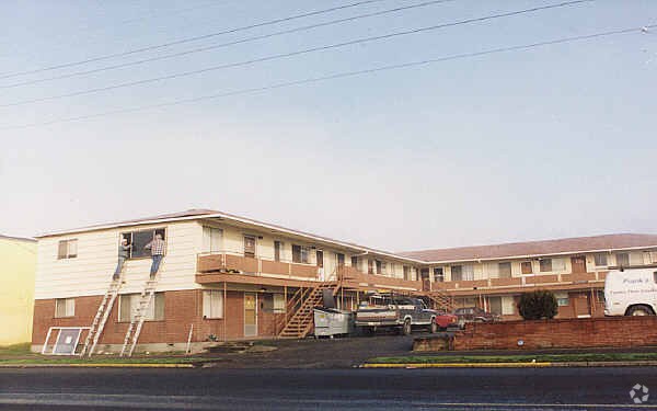 Foto del edificio - The Lombardy Apartments