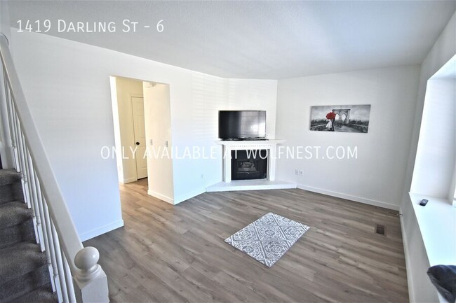 Foto del edificio - Stunning 3 Bed Ogden Townhome! No Deposit ...