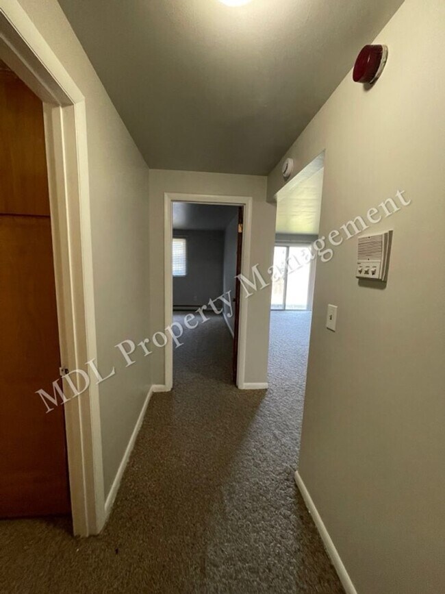 Foto del edificio - 121 N Woodbridge St