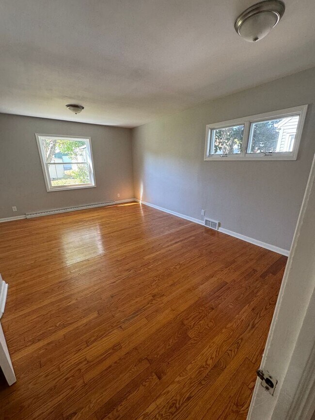 Foto del edificio - Cozy 3 bedroom and 1 bath on the west side...