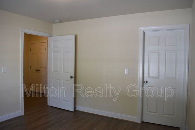 Building Photo - 26 River Stancil Dr