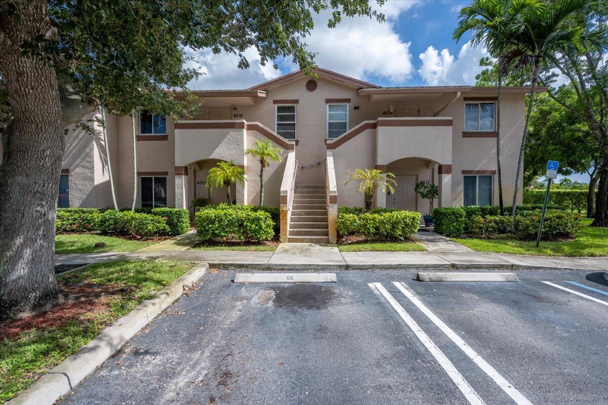 Foto principal - 4516 Oak Terrace Dr