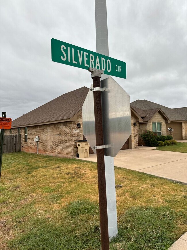 Foto del edificio - 4 BEDROOM!  WYLIE ISD