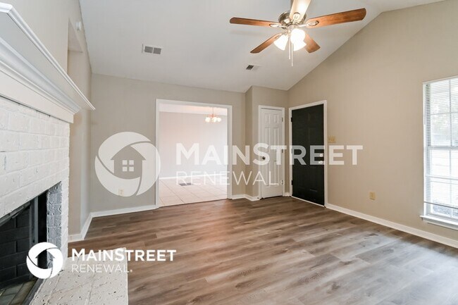 Foto del edificio - 6571 Kristen Dr