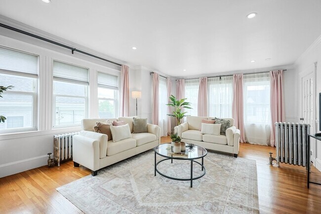 Foto del edificio - 22-24 Ellison Avenue Unit 24