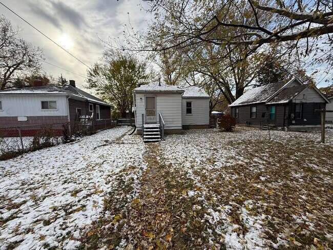 Foto del edificio - 7251 Hudson Ave