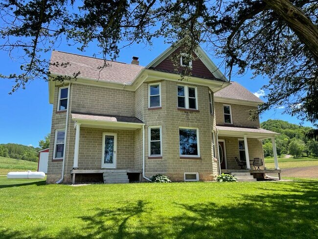 Foto del edificio - 380 N Main St