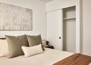 1C Pinehurst - 1 Bedroom - Parkdale Collective