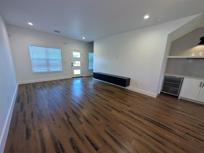 Building Photo - 2446 NW 48th St