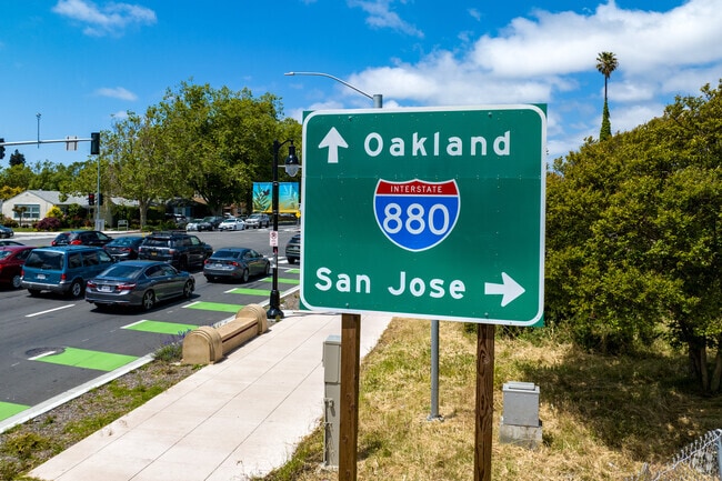 I-880 offers convenient access for residents of San Lorenzo to the Bay Area.