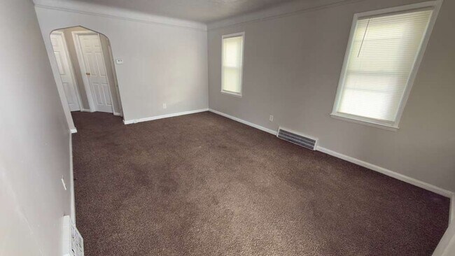 Building Photo - 20122 Manor St