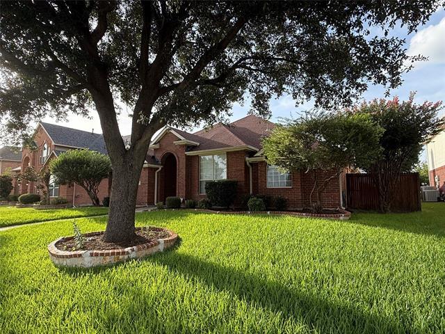 Building Photo - 3425 Marsalis Ln