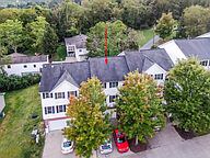 Location Aerial 2 - 11 Banner Pl